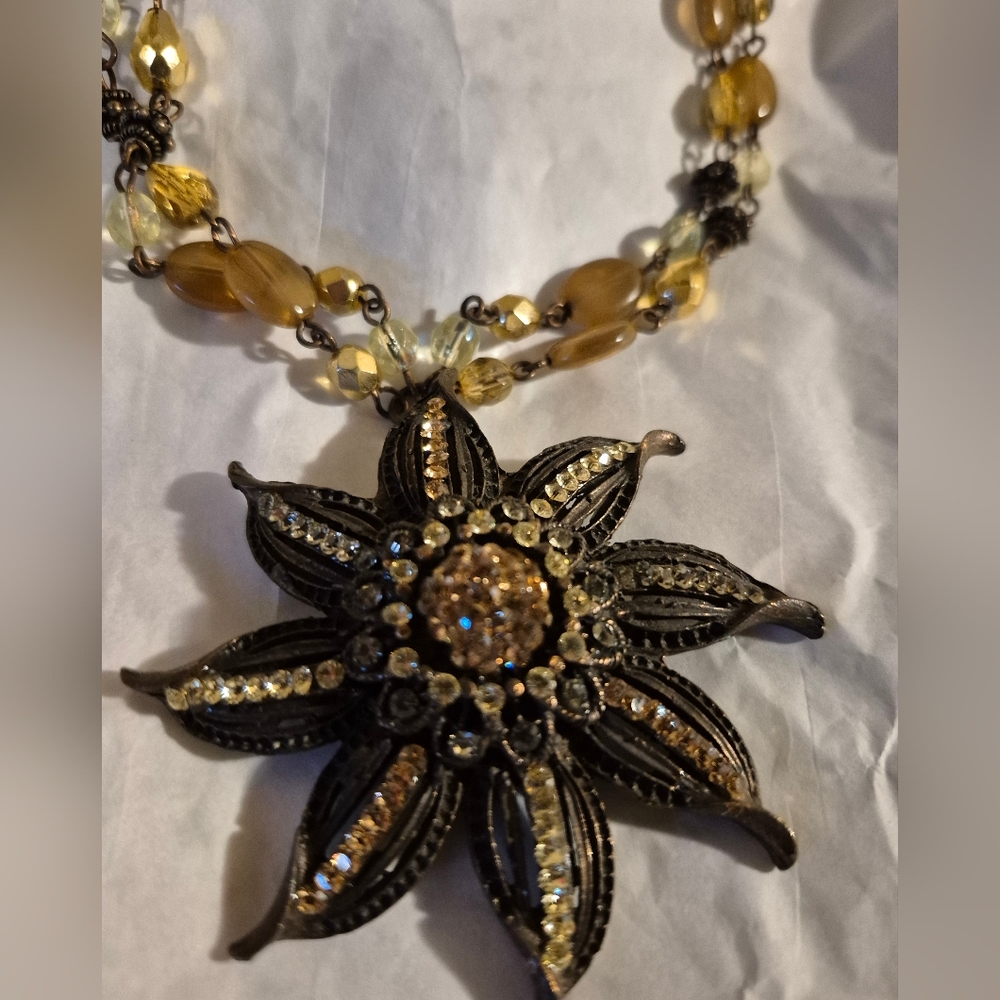 Black and Gold Floral Pendant Necklace For All Occasions